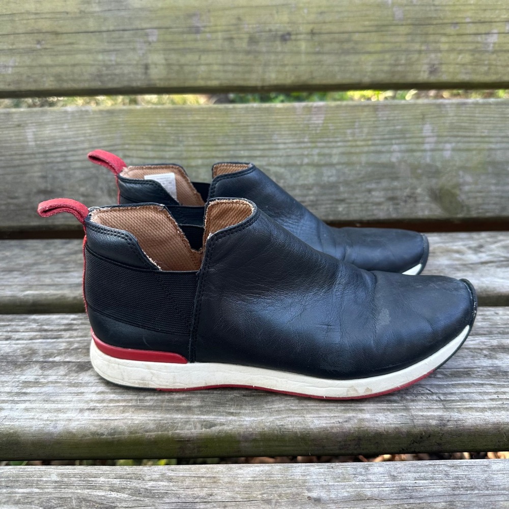 Vionic Cece Black Leather Chelsea Slip On Sneakers Boots Red Sole Sz 8 Mob Wife